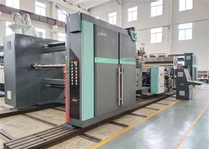 ความจุ 200 - 400 กิโลกรัม / ชั่วโมง เครื่องเคลือบ extrusion Lamination Max. ความเร็วเคลือบ 200 M/Min