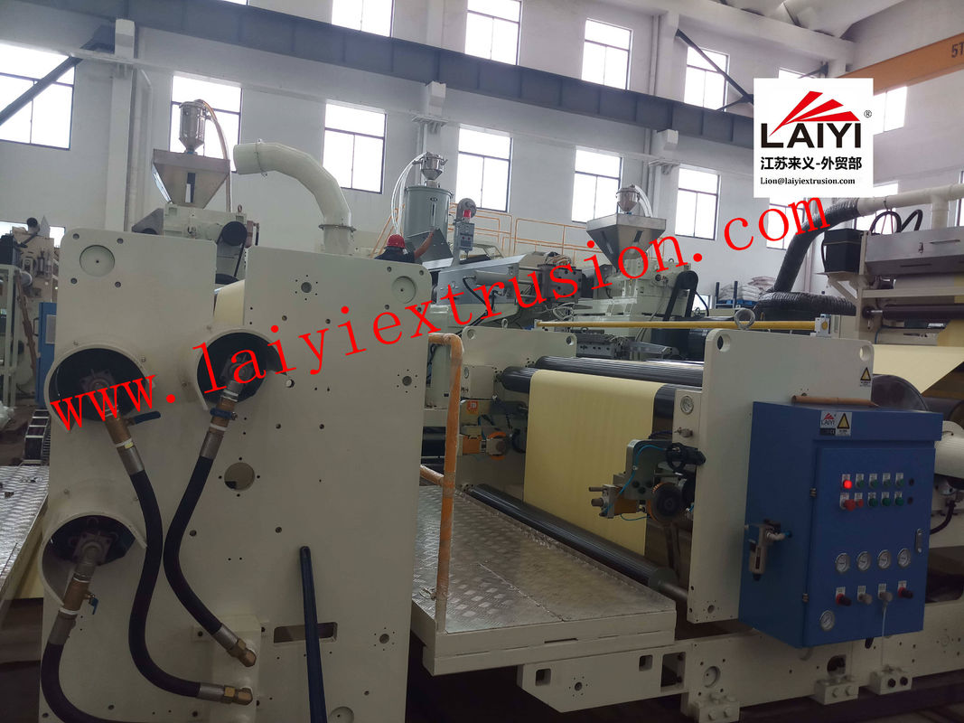 การดําเนินงานที่เรียบง่าย Lamination ประหยัดพลังงานและอวกาศด้วยอุปกรณ์ pretreat และอุปกรณ์ตัดขีด