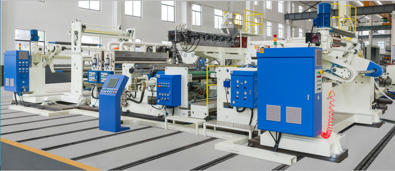 1200-1600 มม ความเร็วสูง PE หนังพลาสติก อัตโนมัติเครื่อง laminating, Single / Double ทิศทาง ขาวและสีฟ้า