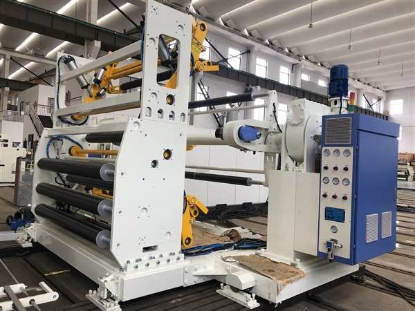 200-400 กิโลกรัม/ชั่วโมง ความจุในการผลิต เครื่องแปรงกระดาษ extrusion ถ้วย